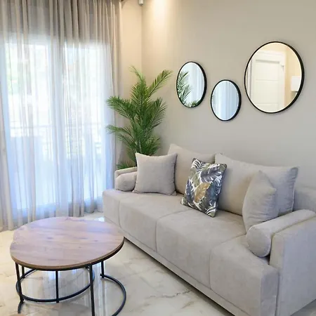 Luxury Archonta شقة *