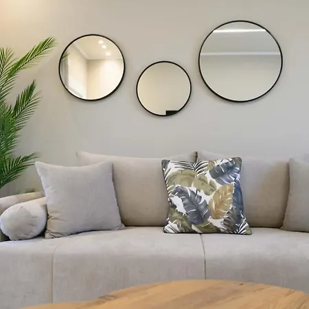 Luxury Archonta شقة *